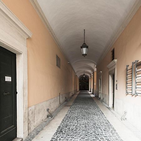 Charming Penthouse In Piazza Venezia With Terrace Apartment Rome Exterior photo